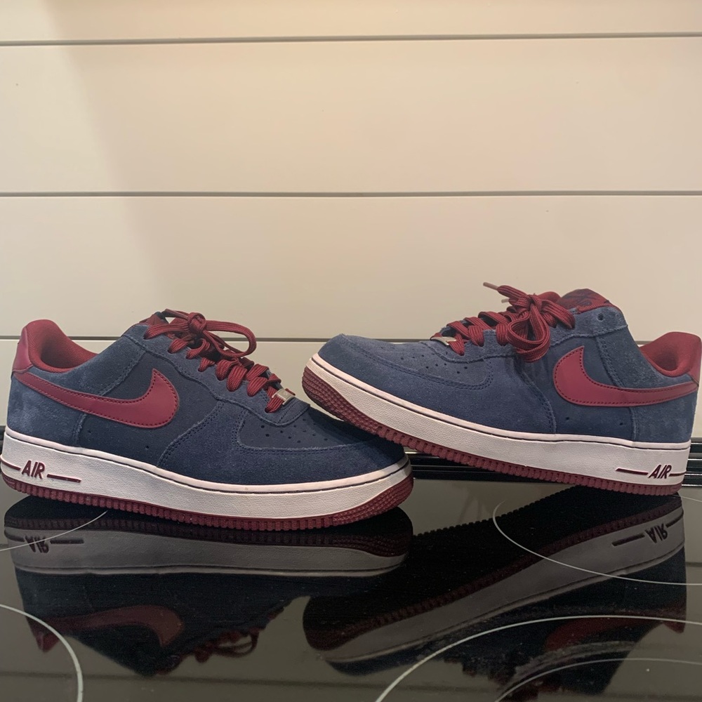 Nike Air Force 1s 💙🤍 Suede Navy and maroon
